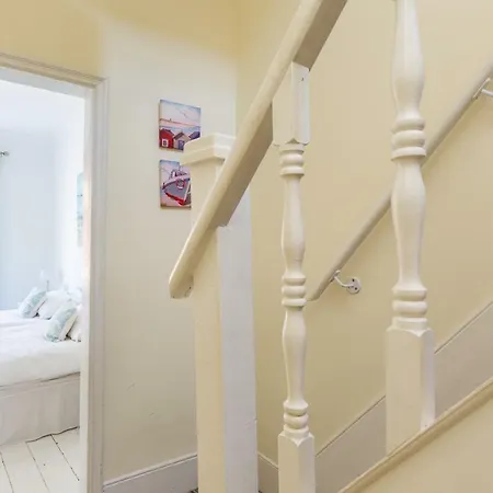 Ravenscraig House Holiday home *